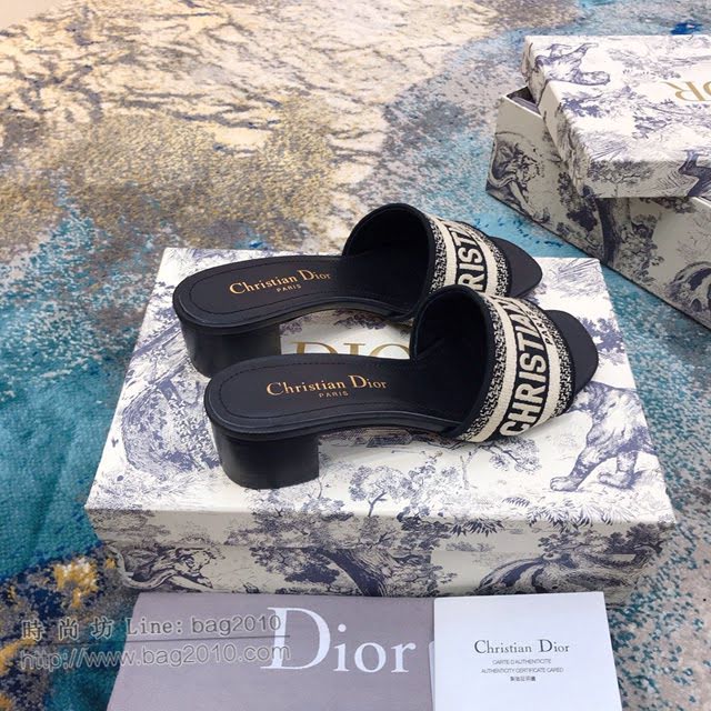 DIOR女鞋 迪奧2021專櫃新款刺繡中跟拖鞋 Dior一字型拖鞋  naq1487